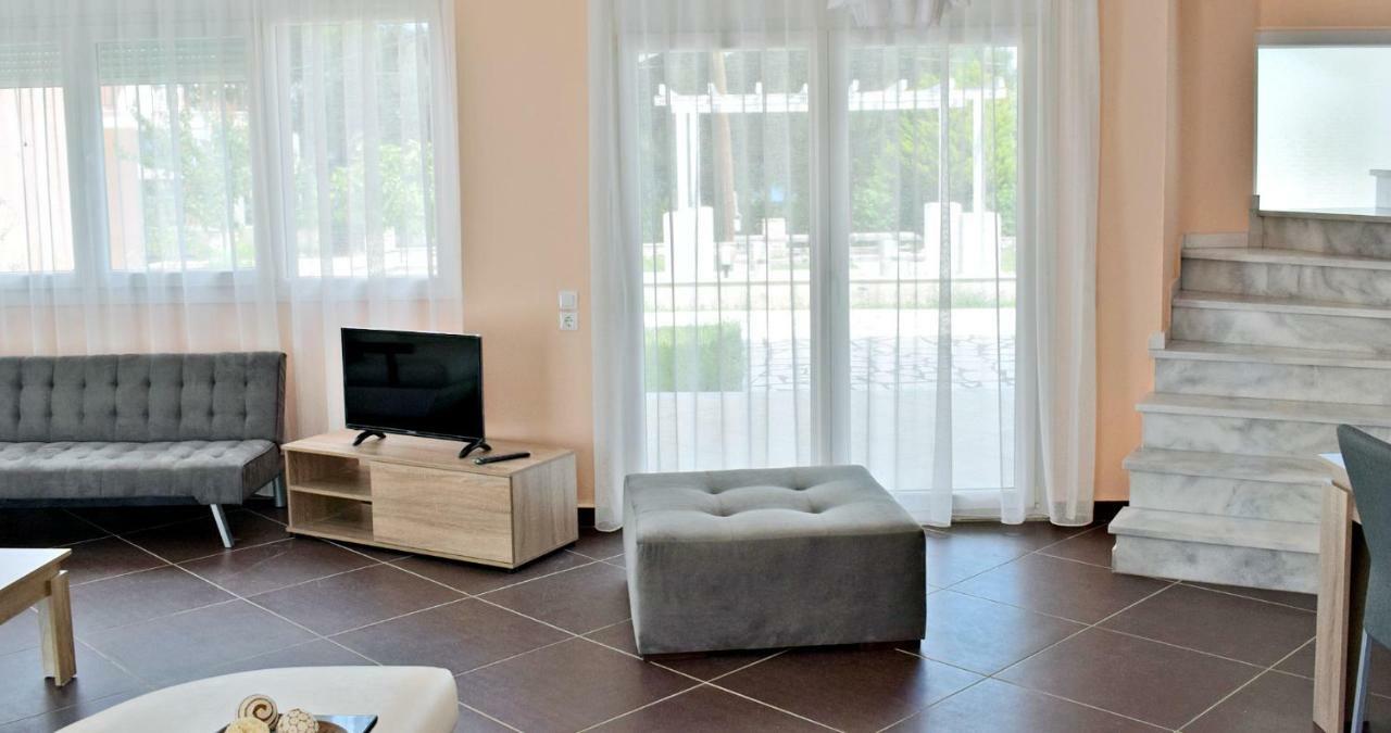 Villa Lily Szkála Rahoníu Kültér fotó